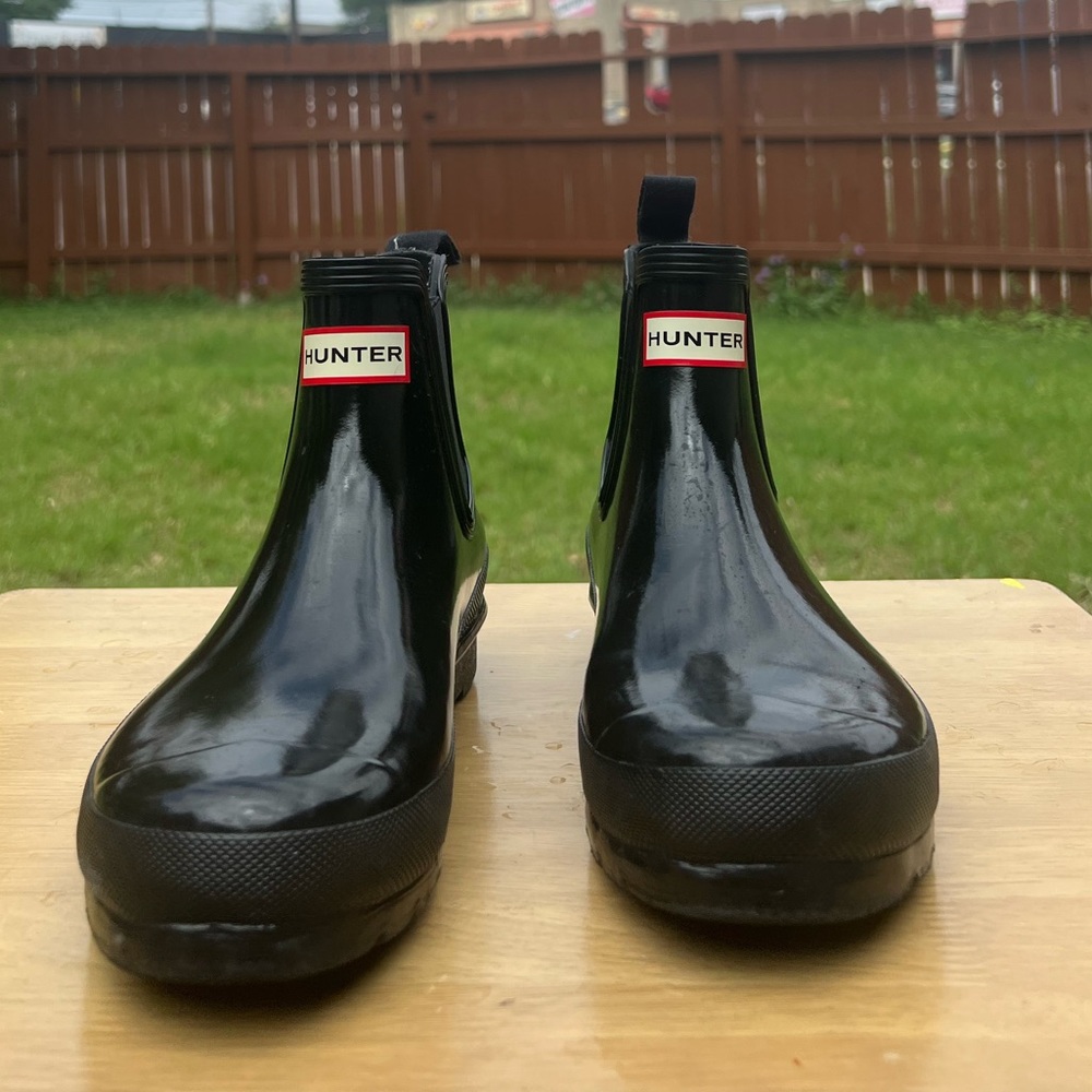 Size 8 Chelsea Hunter Boots
